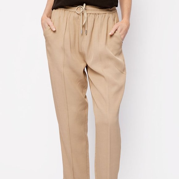ATM Viscose Twill Cropped Pull-On Pant in Dune - Picture 1 of 4